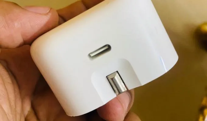 iphone 11 Pro Max - photo 3