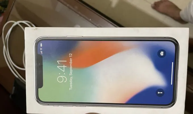 Iphone X - photo 1