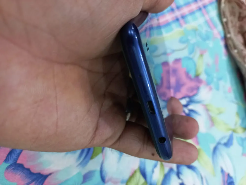Samsung A10 - photo 3