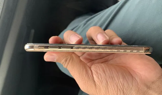 Iphone xs 256 gb gold - photo 2