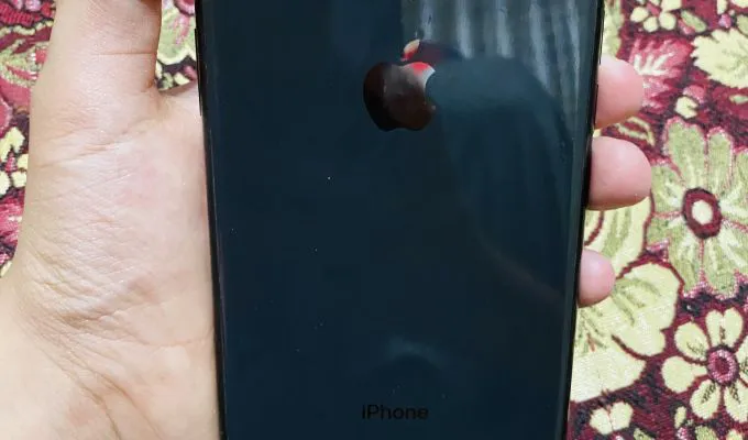 Iphone Xr - photo 1