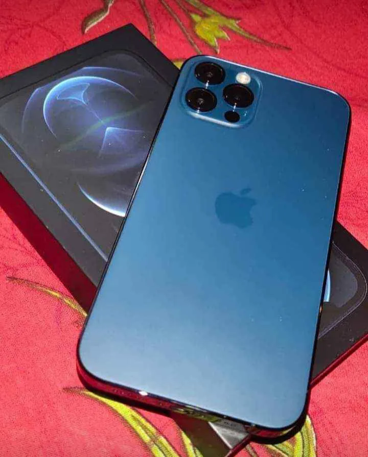 Iphone 12 pro max - photo 2