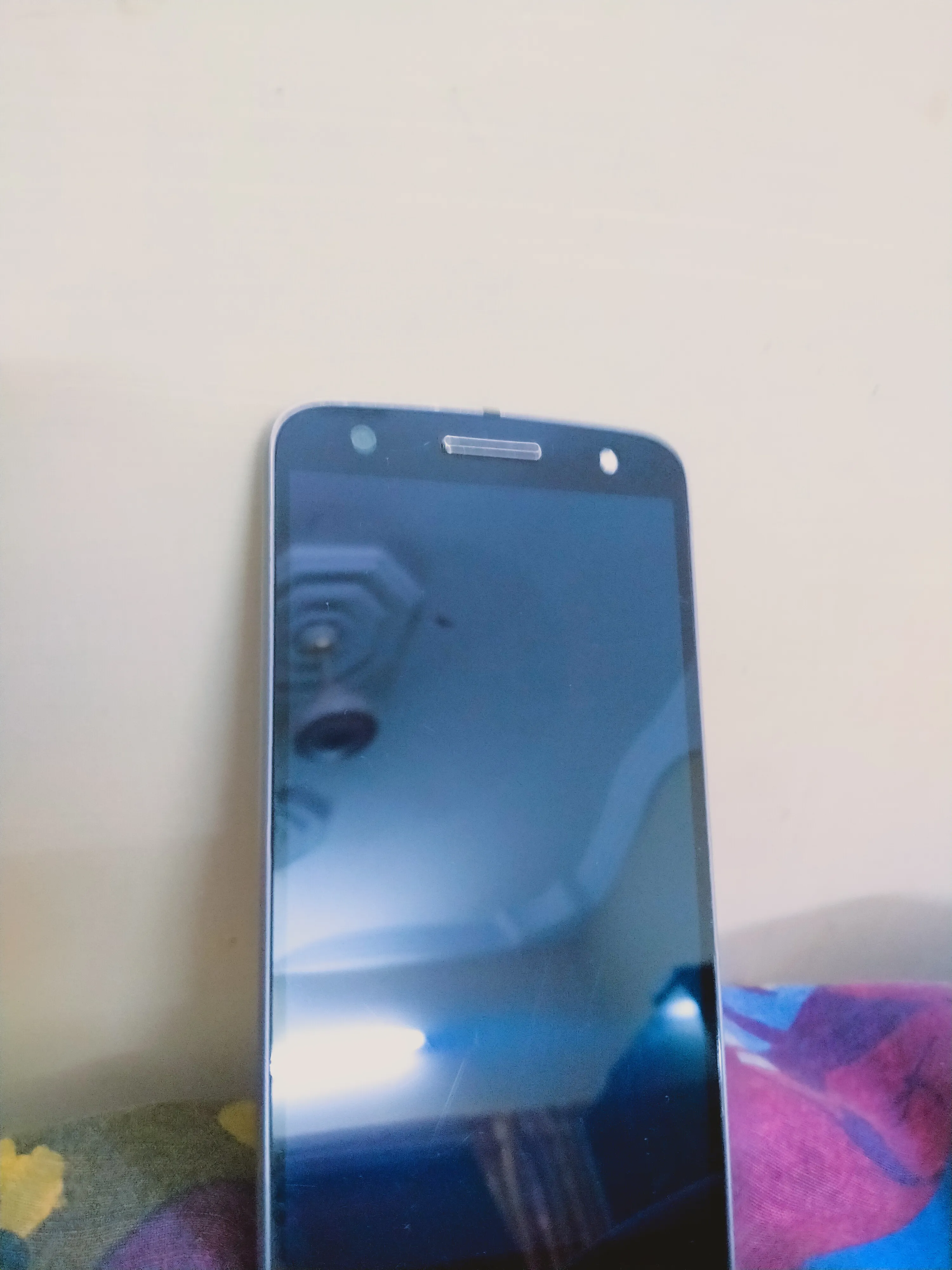 Motorola Droid Z force slim - photo 2