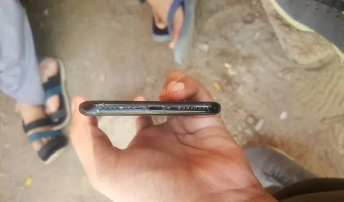 I phone 8 - photo 2
