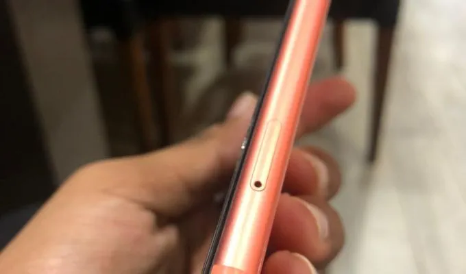 iPhone XR 64 GB - photo 3