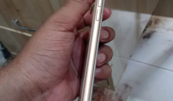 Iphone 8 Plus Gold 64 Gb - photo 1
