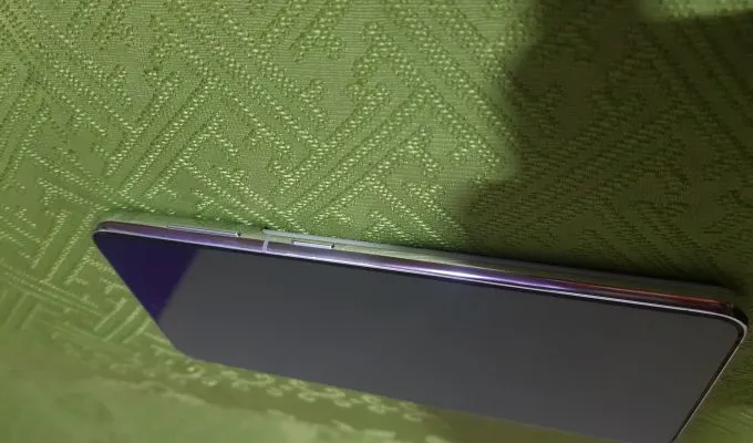 Galaxy s21 128/8 PTA not approved - photo 1