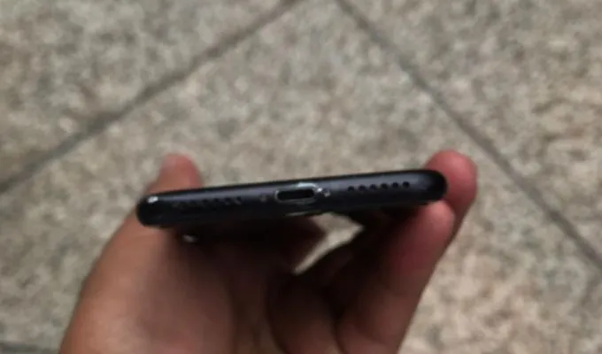 Iphone 7 for sale - photo 2
