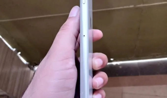 Iphone 8 plus Silver 64gb pta approved - photo 1