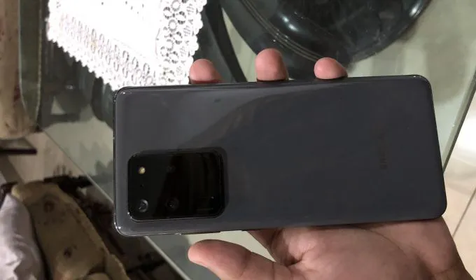 S20 ultra 5G 12/128gb with snapdragon chipset - photo 2