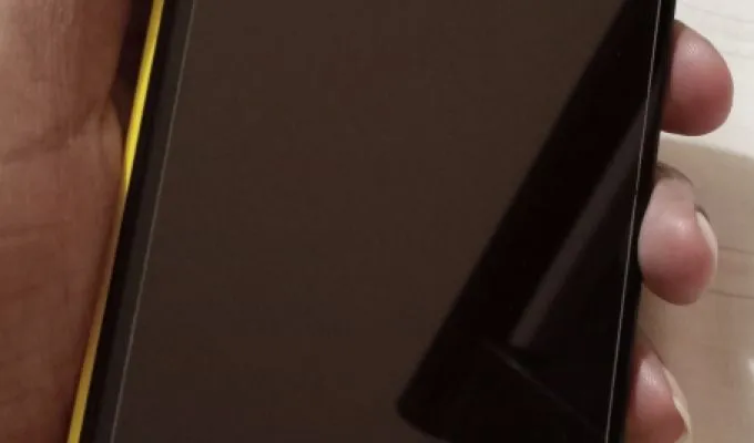 I am selling my Poco M3 (4/128) 6000mh battery - photo 3