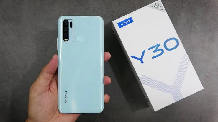 MI 11 lite   And vivo Y30 - photo 3
