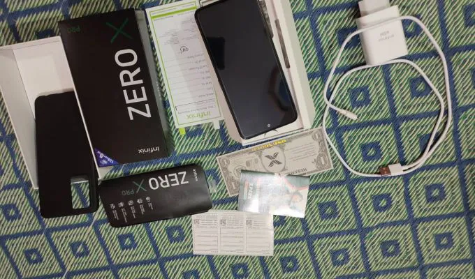 Infinix Zero X Pro - photo 2