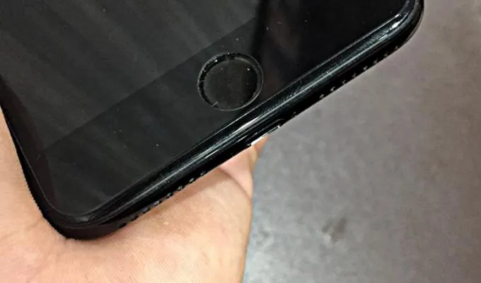 i phone 7 plus 128 GB Jet Black Lush Condition 10/10 - photo 1