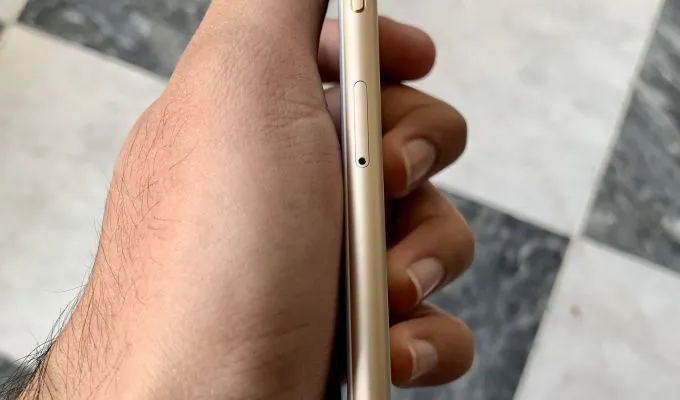 iPhone 6s - photo 3