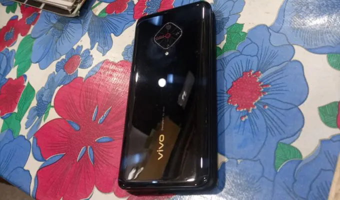 Vivo s1pr0 - photo 1
