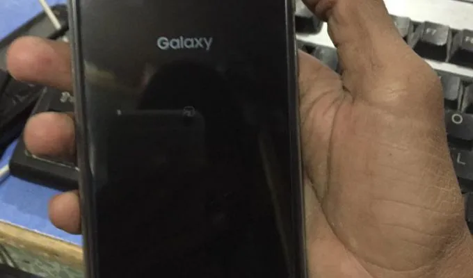 Samsung mobile - photo 2
