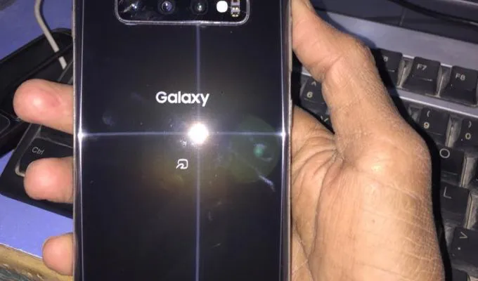 Samsung mobile - photo 1