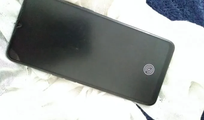 Oppo Reno 3 - photo 2