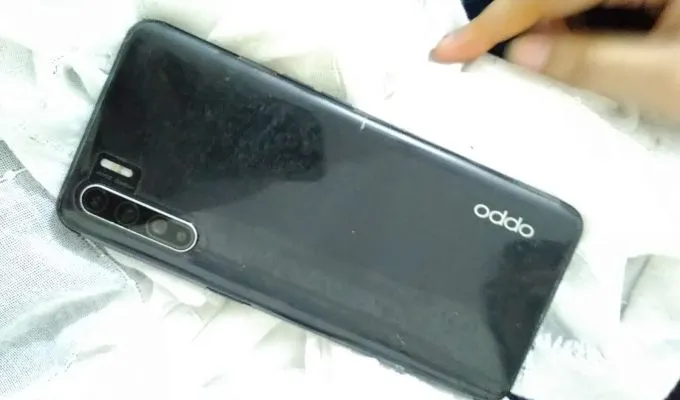 Oppo Reno 3 - photo 1