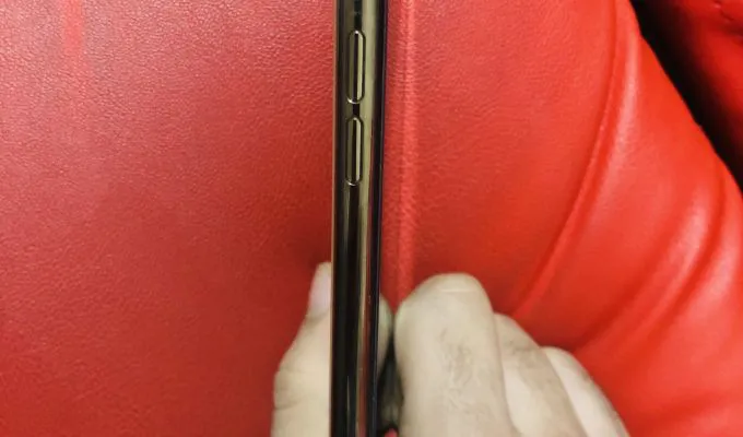 Iphone 11 pro (gold) - photo 2
