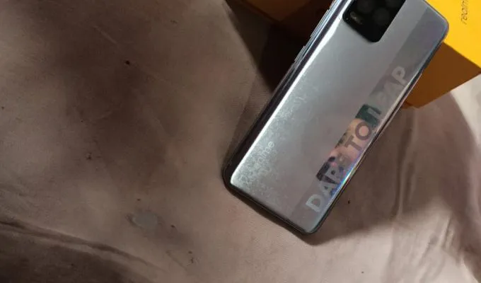 Realme 8 11/128 10/10 Condition with All Accessories - photo 3