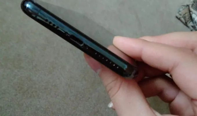 iPhone 11 Pro Max - photo 3