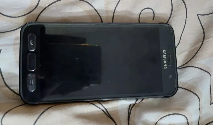 Samsung galaxy S7 active - photo 1