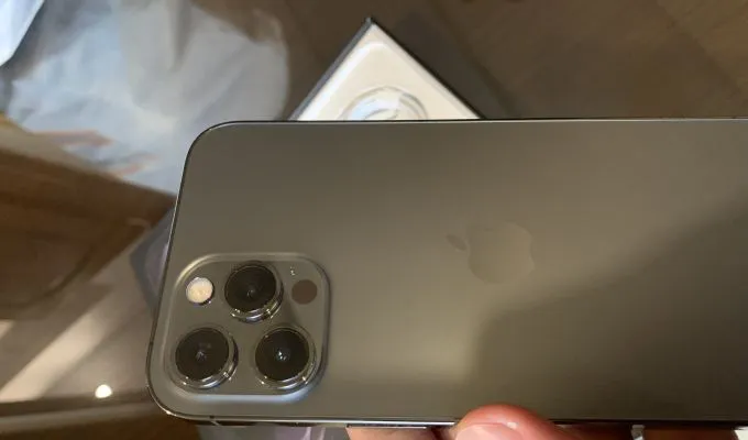 Iphone 12 Pro Max - photo 1