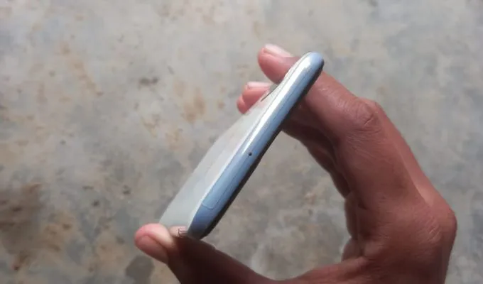 Samsung galaxy a50 4+128 10by10 - photo 3