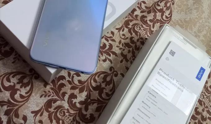 Vivo y33s 8gb+4gb + 128gb lush condition - photo 3