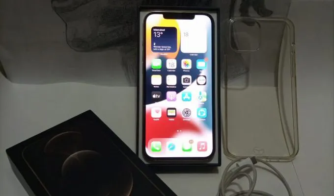 iPhone 12 Pro Max 256gb - photo 3