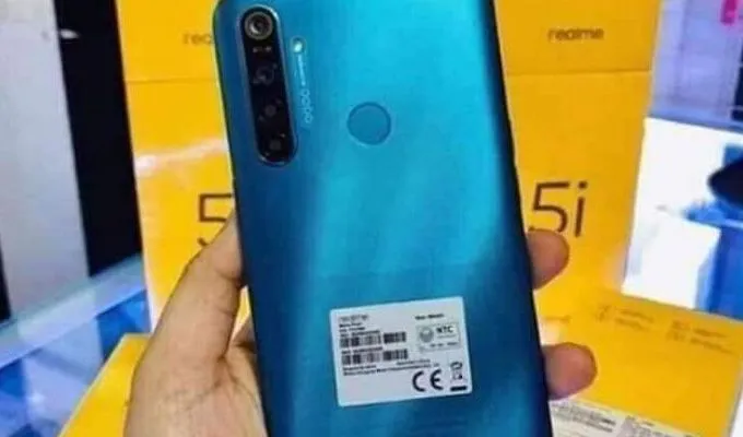Realme 5i (4/64) pin packed new - photo 1