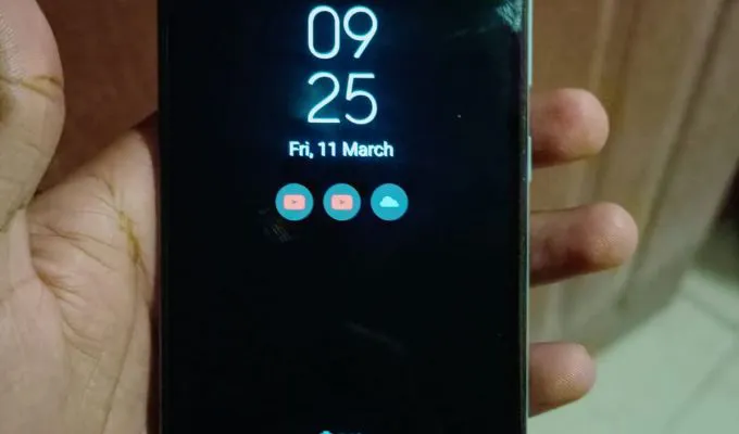 Samsung galaxy A70 - photo 1