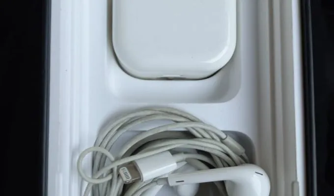 iphone 11 pro max 64 gb - photo 1