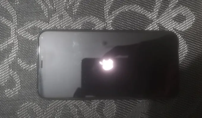 Iphone 11 pro non pta 64gb battery 80 percent - photo 3