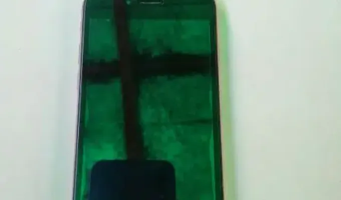 iPhone 6 - photo 1