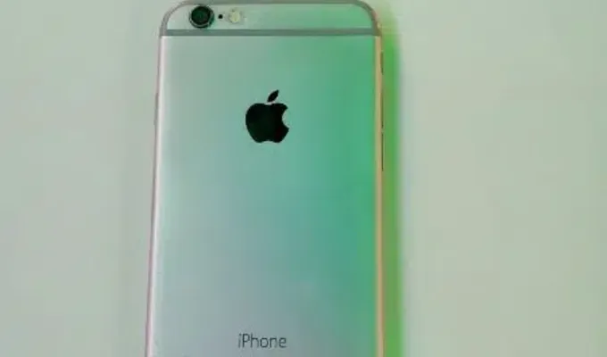 iPhone 6 - photo 2