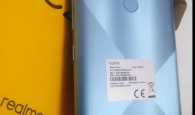 REALMe C21 - photo 1