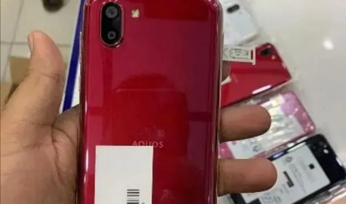 Sharp AQUOS R3 5g - photo 2