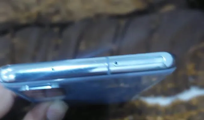 Samsung S20 Plus 5 g 6/128 - photo 3