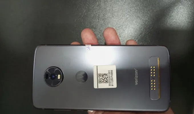 Motorola Z4 - photo 1