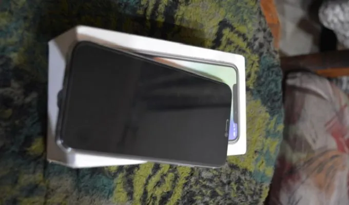 iPhone X 64GB - photo 2
