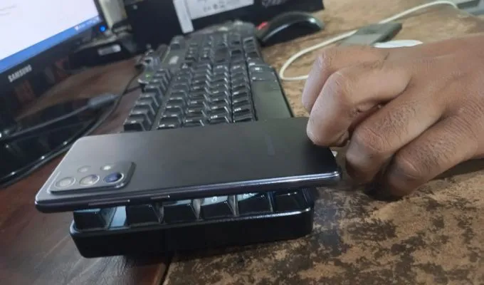 A52s 5G - photo 2