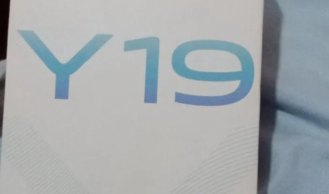 Vivo y19 4/128gb - photo 1
