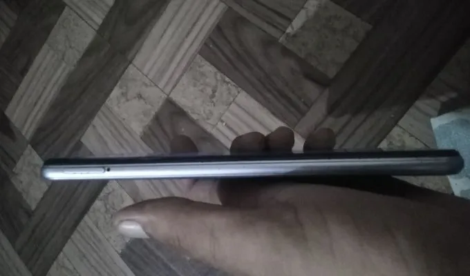 Vivo y21 used mobile - photo 2