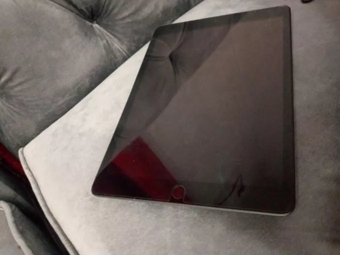 Ipad 8th generation apple 128gb - photo 2