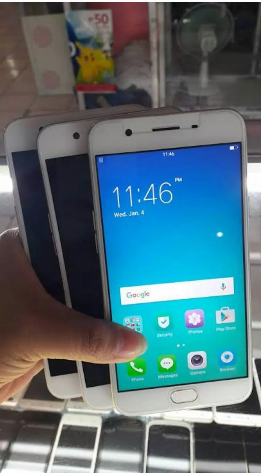 Oppo F1s - photo 1