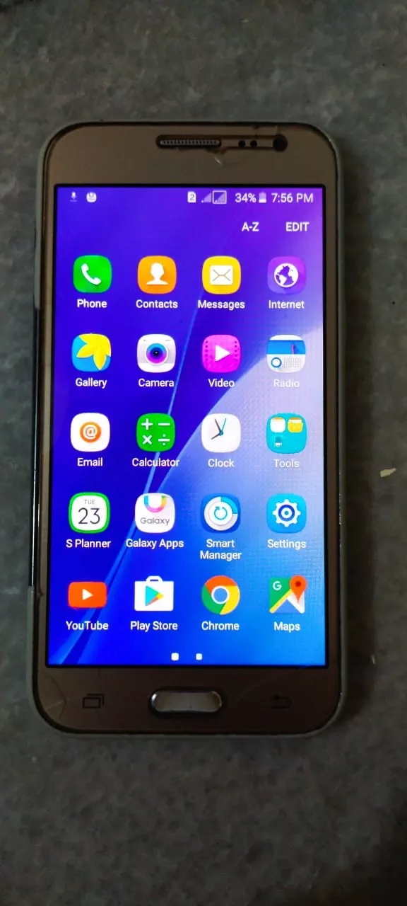 Samsung Galaxy J2 - photo 2