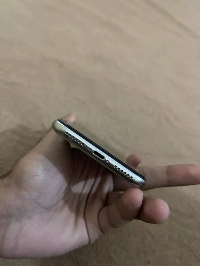 Iphone x - photo 3
